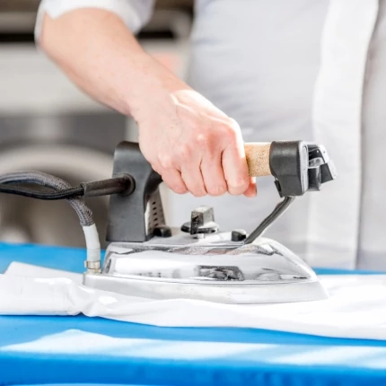 Ipari és félipari vasalóasztalok, gőzállomások széles választéka