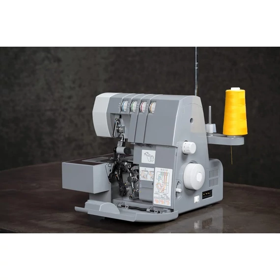 Singer Heavy Duty 0405S háztartási interlock asztalon